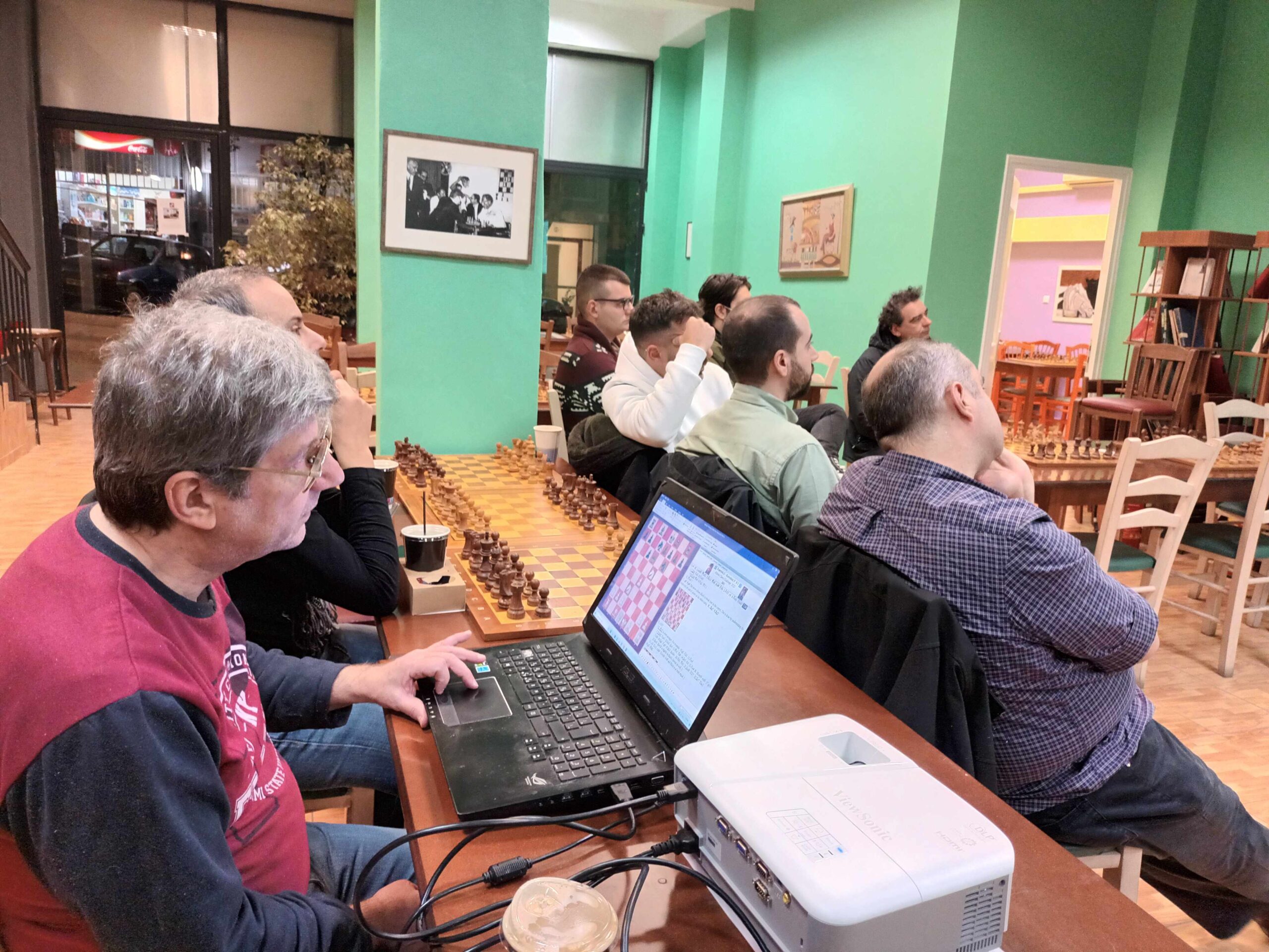 Η σκακιστική διάλεξη του GM Βασίλη Κοτρωνιά